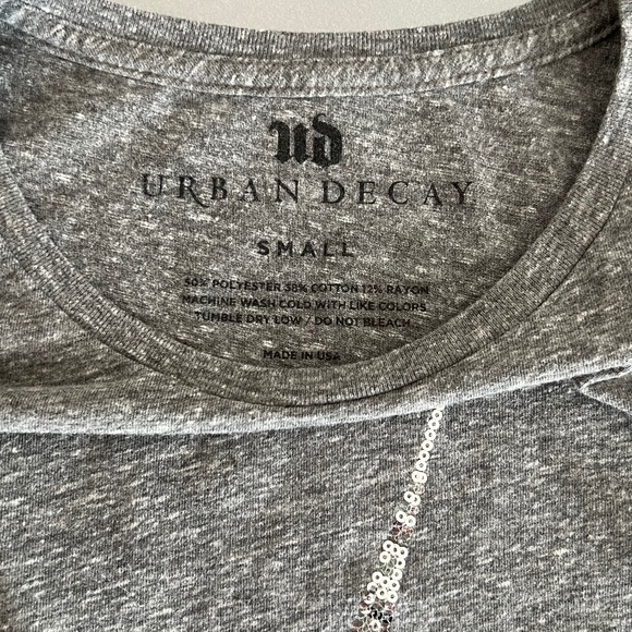Urban Decay Sequin Lightening Bolt Tee, Size Small - Picture 9 of 11